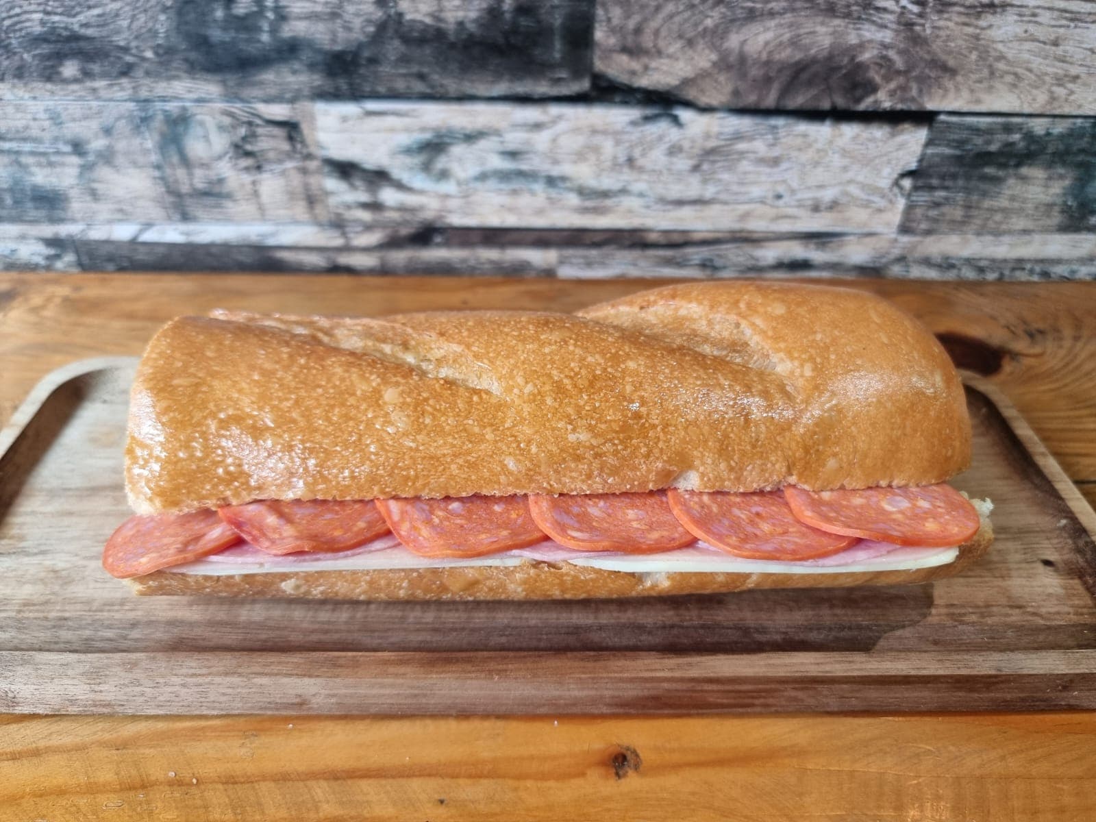 El Solitario Delicatessen — Gastronomía